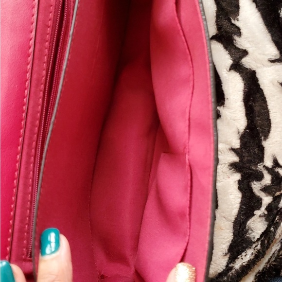 ALDO fushia/magenta handbag - Picture 4 of 10